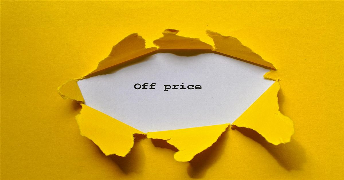 Pricing Your Web Projects in Algeria: From Commodity Developer to Strategic Consultant